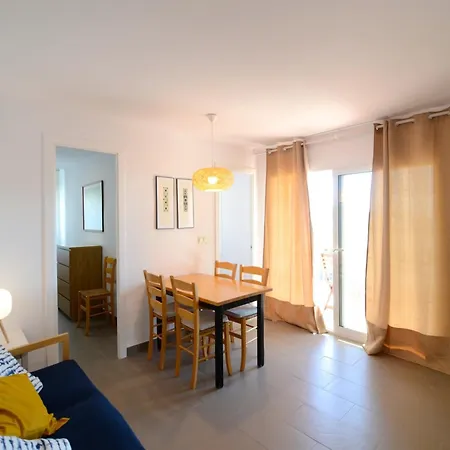 In Spain With Beachfront Views * L'Estartit